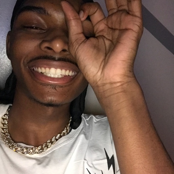 Profile Picture of Michael Gaines (@mikeswervo) on Poshmark