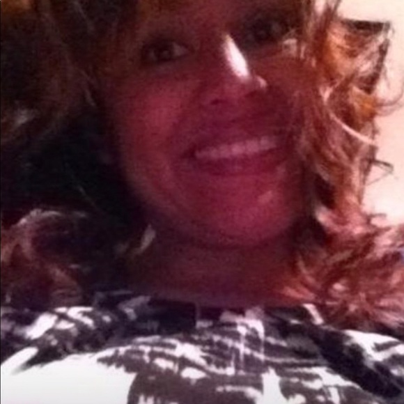 Profile Picture of Maria Villagrana (@mariavv74) on Poshmark