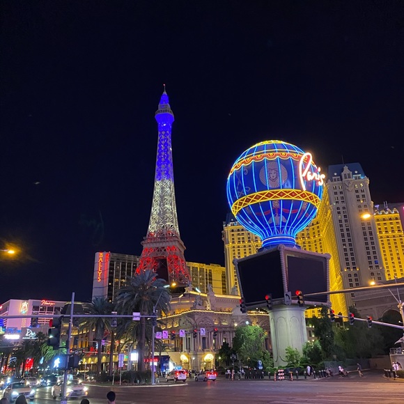 Marina Loncar - Poshmark Profile Picture of Marina Loncar (@ninnal) on Poshmark