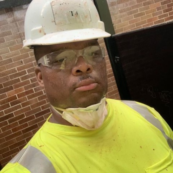 Profile Picture of Brian Brown (@brianbrown449) on Poshmark