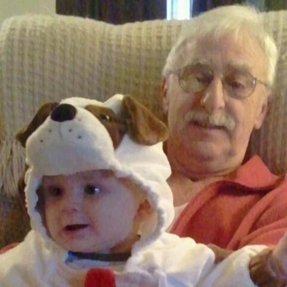 Profile Picture of Danielle Fino (@danielle41592) on Poshmark