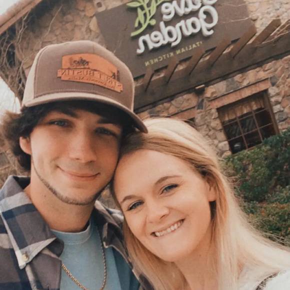 Profile Picture of Dylan Long (@dylanlong450) on Poshmark