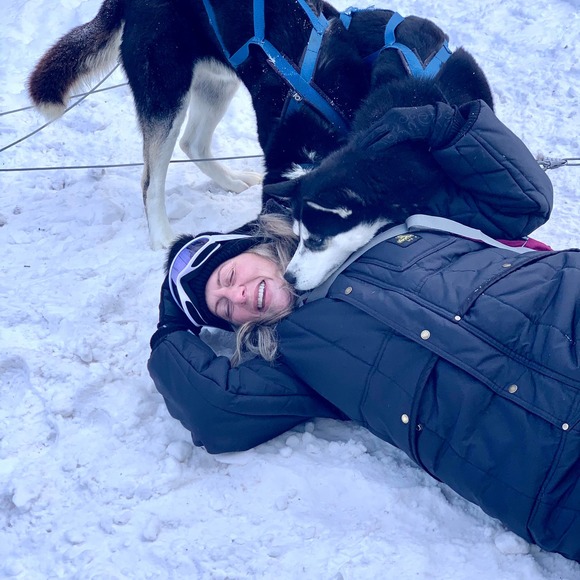 Profile Picture of Lori Candies (@lbdlbd9495) on Poshmark