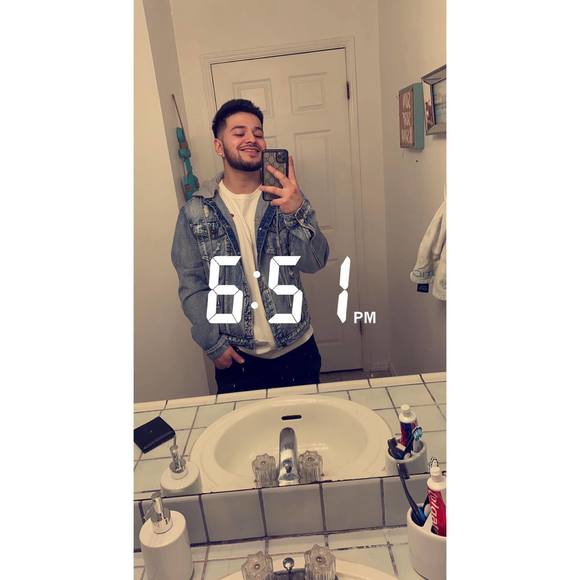 Profile Picture of Joseph Arambulo (@vero661b) on Poshmark