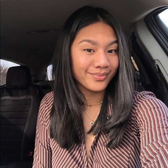 Profile Picture of Basia Levani (@basialevani) on Poshmark