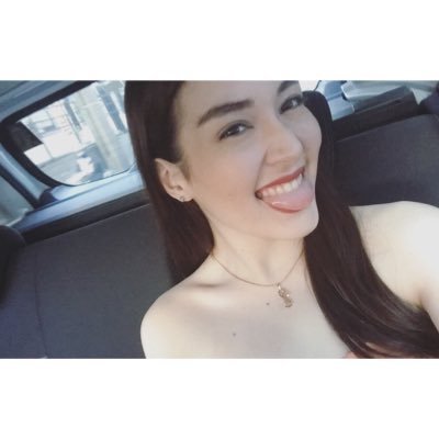 Angela Johns ♔ - Twitter Profile Picture of Angela Johns ♔ (@AngeliJohns) on Twitter