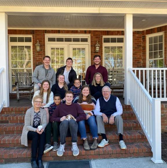 Profile Picture of Jo Russ (@jo_russ) on Poshmark