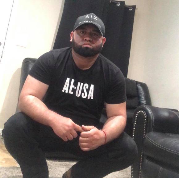 Profile Picture of Mario Silverio silverio (@msilverio2) on Poshmark