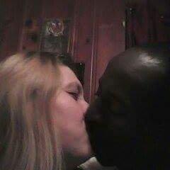 Profile Picture of Mzdoggpound (@MaryMutter) on Twitter
