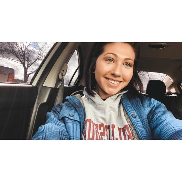 Profile Picture of Haley Heebner (@haleyheebner97) on Poshmark