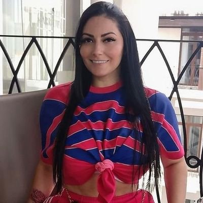 Profile Picture of Kim Wiles (@KimWiles13) on Twitter