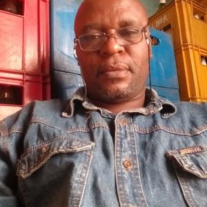 Profile Picture of Nalumbu Mabeka Jim Matthieu (@JimMabeka) on Twitter