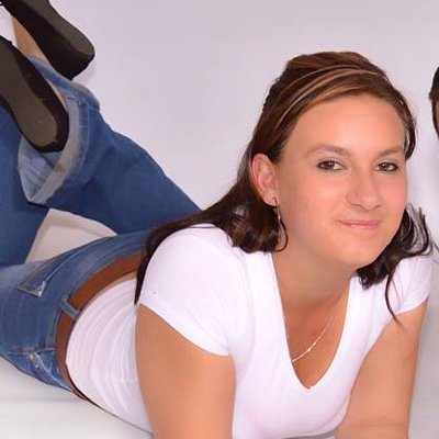Profile Picture of Michelle Calvert (@michellecalve14) on Twitter