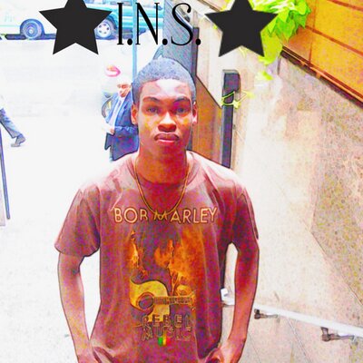 Profile Picture of Huggins Andre (@imBuggins) on Twitter