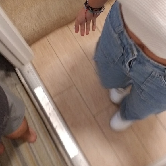 Profile Picture of Logan Haley (@lhaley5658) on Poshmark