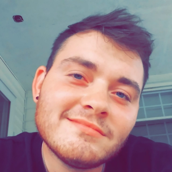 Profile Picture of Jonathan Jacobs (@jonathan_jacobs) on Poshmark
