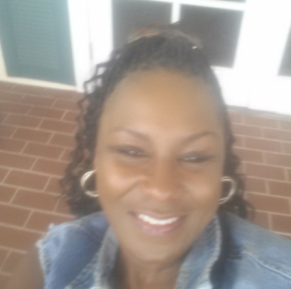 Latania Davis - Poshmark Profile Picture of Latania Davis (@taniadavis62) on Poshmark
