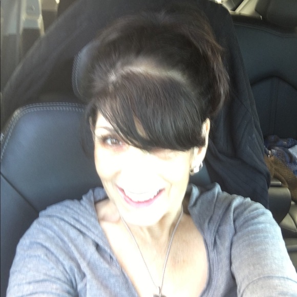Profile Picture of Dianna Passadore (@contessawest) on Poshmark