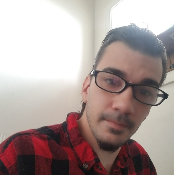 Profile Picture of Gregory Carazo (@gregorydc) on Poshmark