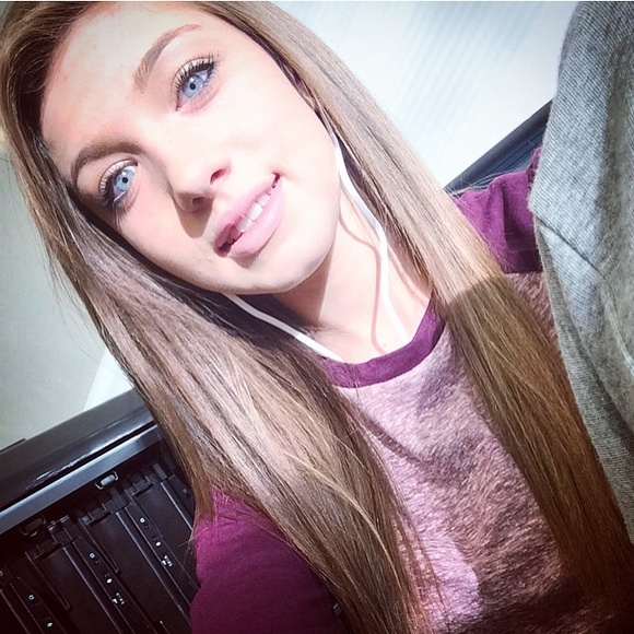 Profile Picture of Cesa Muccilli (@fmuccilli) on Poshmark