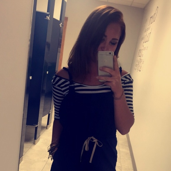 Profile Picture of Tyler Barickman (@tylerelizabeth2) on Poshmark