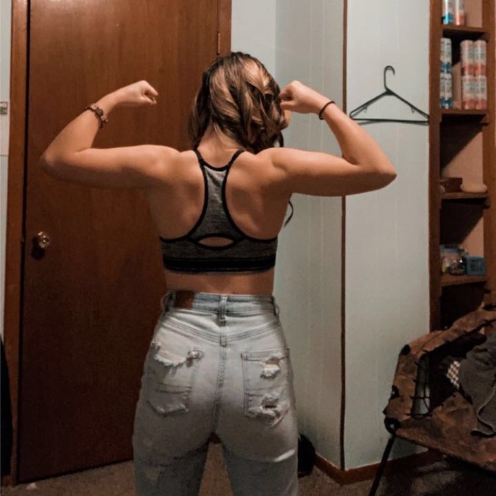 Profile Picture of vivian (@vivian.henderson) on Tiktok