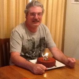 Profile Picture of Vince Steele (@NubglummerySnr) on Twitter