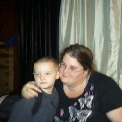 Profile Picture of Jennifer Honeycutt (@jenna7287) on Twitter