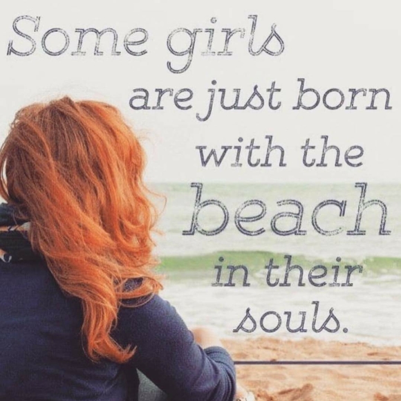 Profile Picture of Judy Constance (@catbirdler) on Poshmark