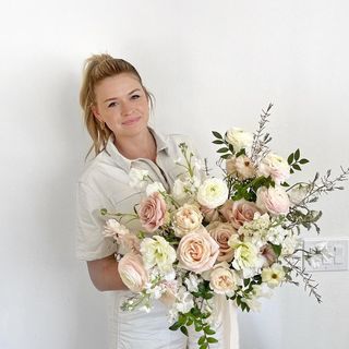 Profile Picture of Floral Design by Morgan Stuber (@bloomsbymorgan) on Instagram