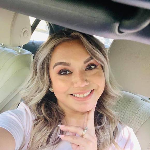 Profile Picture of Janeth Mota (@karlamota520) on Poshmark