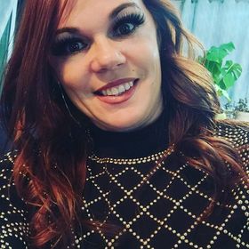 Profile Picture of Mélanie Thibault (@kmmelthibault) on Pinterest