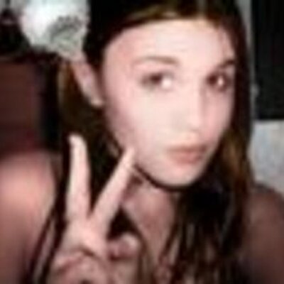 Profile Picture of Pauline Nicholson (@swk910) on Twitter