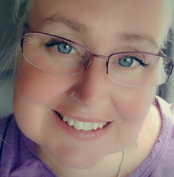 Profile Picture of Corleen Geehan (@cathleen_carkin) on Poshmark