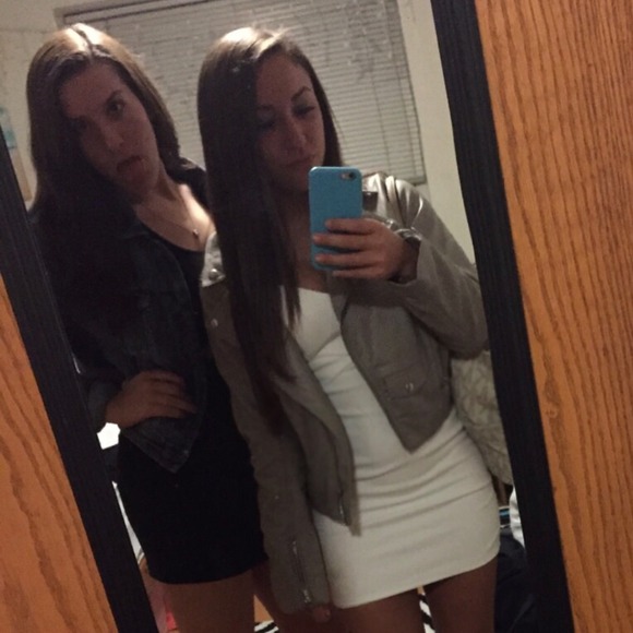 Profile Picture of Gina Cannelli (@gcannelli) on Poshmark