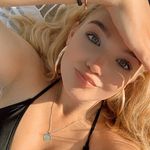 Profile Picture of ➰Julia Nelly Maria Rambonnet (@julia.rambonnet) on Instagram