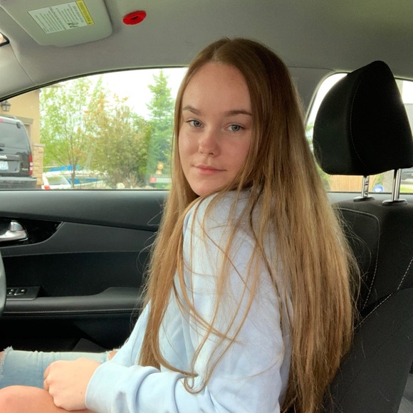 Profile Picture of Victoria Mcallister (@vicmcallister) on Poshmark