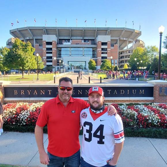 Dakota Reeves - Poshmark Profile Picture of Dakota Reeves (@giddyup38) on Poshmark