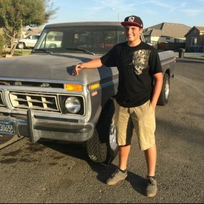 Profile Picture of Farmer Roche (@Cameron77Roche) on Twitter