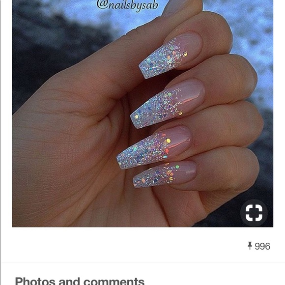 Profile Picture of Scarone Dmeza (@scaronedmeza) on Poshmark