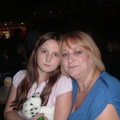 Profile Picture of Angela Melville (@MelvilleAngela) on Twitter