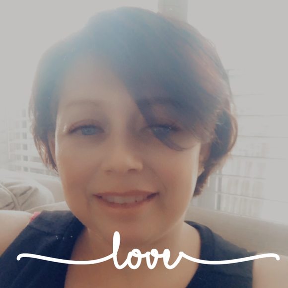 Profile Picture of Leanne Rodriguez (@twilighter200) on Poshmark