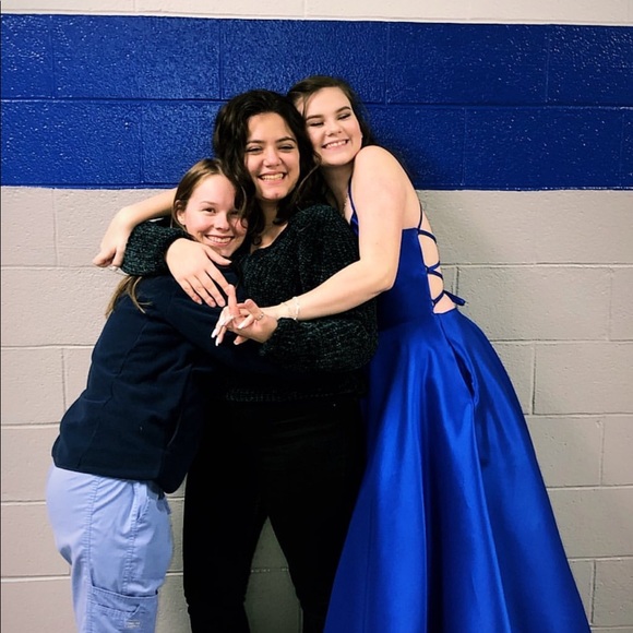 Profile Picture of Amelia Stout (@ameliastout) on Poshmark