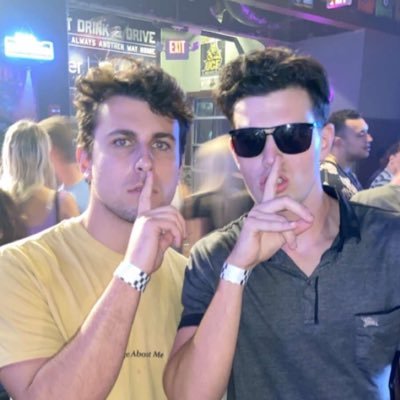 Profile Picture of Adams Apple (@AdamsToTheMax) on Twitter