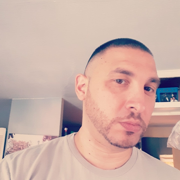 Profile Picture of Damien Hammerstein (@dj_dame_star) on Poshmark