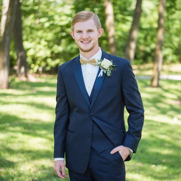 Profile Picture of Jon Turner (@turnerjon98) on Poshmark