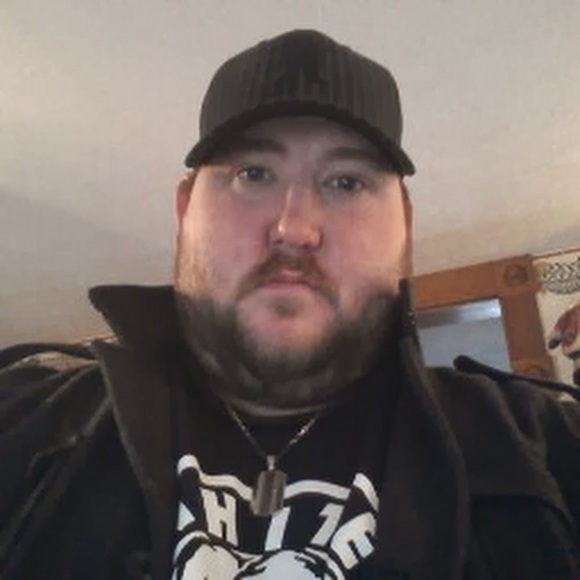 Profile Picture of Josh Teynor (@joshteynor) on Poshmark