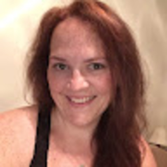 Profile Picture of Heather Malkawi (@uhmwaleed) on Poshmark