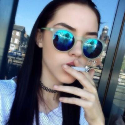 Profile Picture of Amelia. (@AmeliaHarmonES) on Twitter