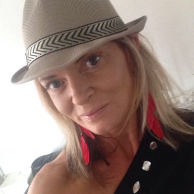 Profile Picture of Nadine Wilkinson (@NadineW65210405) on Twitter